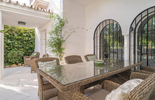 Sanders Beach - Stunning Villa Near Puerto Banus - Photo 32