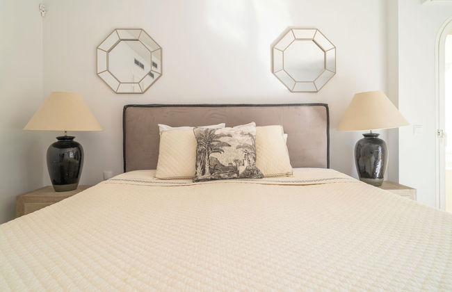 Sanders Beach - Stunning Villa Near Puerto Banus - Photo 8