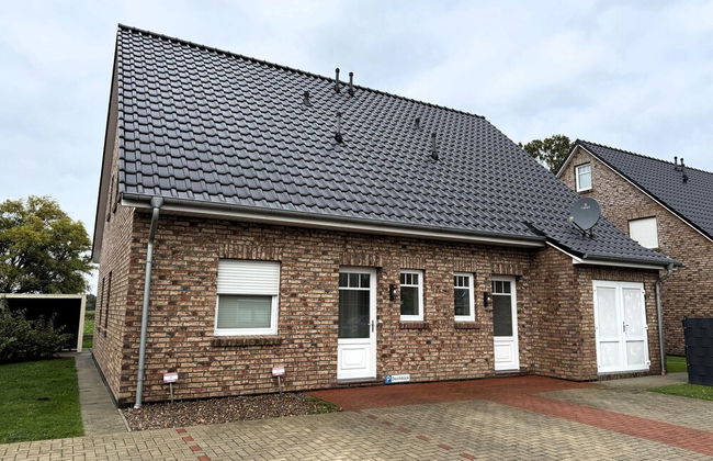 Ferienhaus mit Garten - Photo 1