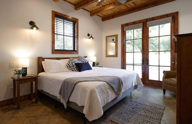 Little Dutch Cabin 102-12 min to Magnolia-baylor - Foto 6