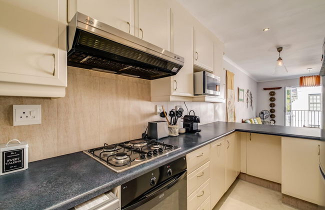 Stylish De Waterkant Apartment 211 DWP - Photo 21