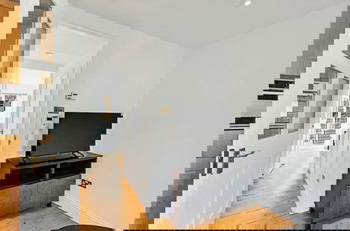 Foto 19 - One-bedroom Abode With A Balcony In Central London