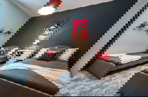 Foto 16 - Modern Cozy Condo - Mickey Frozen Bedrooms