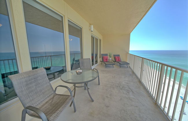 Stylish Oceanfront Condo with Beach and Picnic Area Access - Unit 1706 by RedAwning - Foto 27