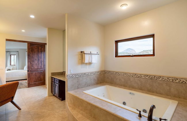 Pyramid by Avantstay Luxe Sedona Mansion w/ Views, 7mins to Downtown - Foto 48