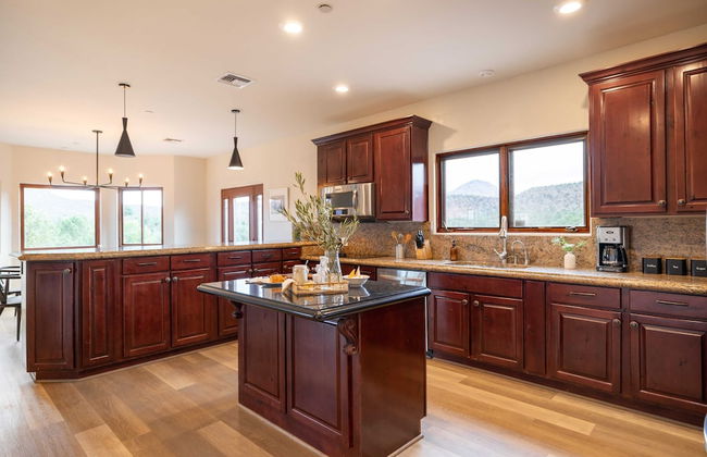 Pyramid by Avantstay Luxe Sedona Mansion w/ Views, 7mins to Downtown - Foto 23