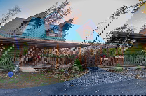 Photo 1 - Liam's Retreat - 2 Bedroom with GameRoom just minutes away from Pigeon Forge 2 Cabin by RedAwning