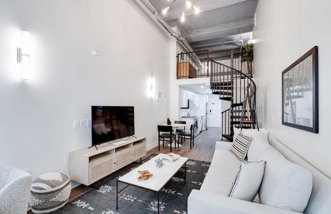 Sosuite 1BR Loft w Park View, W/d, Gym, Lounge - Foto 1