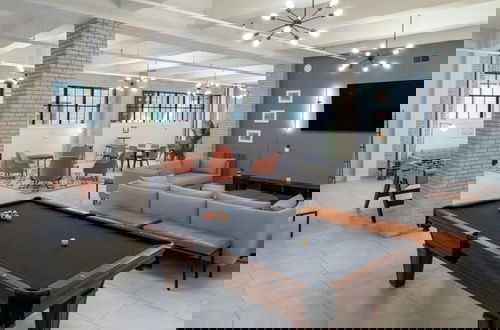 Foto 6 - Sosuite 1BR Loft w Park View, W/d, Gym, Lounge