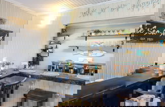 Foto 1 - In-home Bar Lounge and Arcade Stay Entertained at The Sea Shed