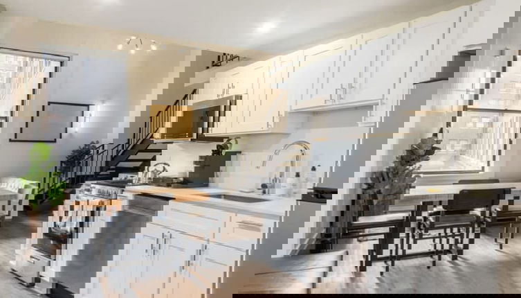 Foto 1 - Sosuite 2BR Loft w Shared W/d, Gym, Lounge