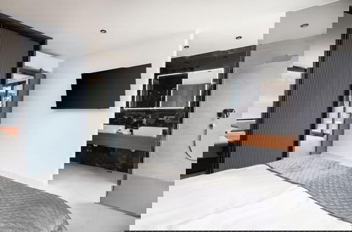 Foto 15 - white residence with pool room