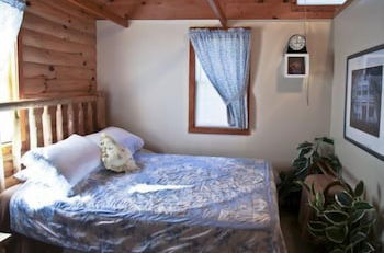 Foto 4 - #7 - Northwoods Retreat 3 Bedroom Cabin by RedAwning