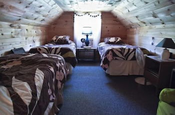 Foto 9 - #7 - Northwoods Retreat 3 Bedroom Cabin by RedAwning