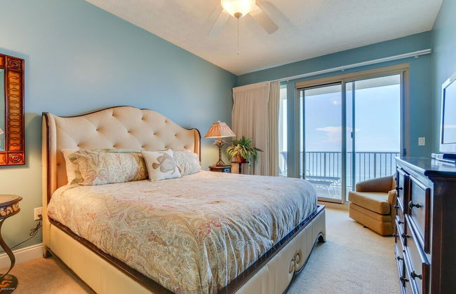 Relaxing Beachfront Condo with Beach Access - Unit 1603 by RedAwning - Foto 2