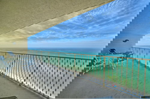 Foto 26 - Relaxing Beachfront Condo with Beach Access - Unit 1603 by RedAwning