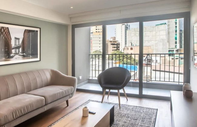 w Perfect 2BR With Balcony in Miraflores - Foto 1