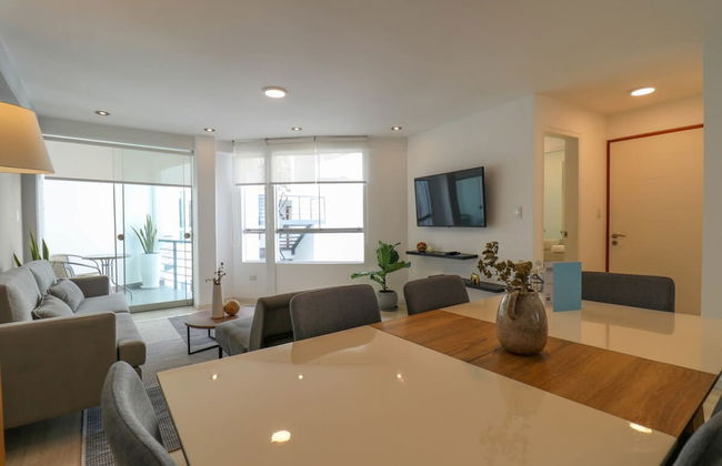 w Fabulous 3BR With Balcony in Barranco - Foto 41