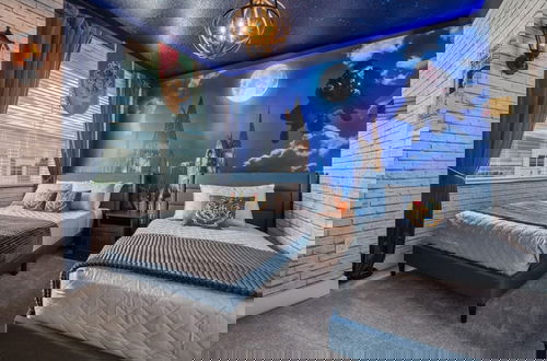 Foto 22 - Modern Luxury Retreat-pool Mickey Harry Potter Bedrooms