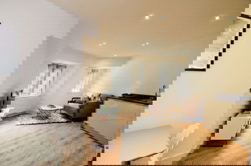 Photo 10 - Seven Stays Modern Studio Apartment - Solihull