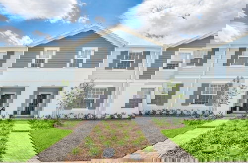 Foto 1 - 5 Bed Townhome! 5 Bedroom Townhouse by Redawning
