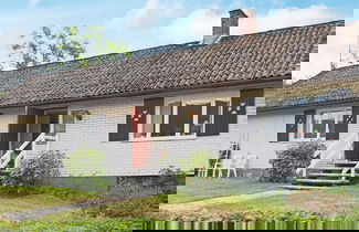 Foto 1 - 6 Person Holiday Home in Laholm