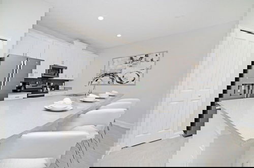 Foto 14 - Storey Lake Home In Amazing Resort With Lazy River 4 Bedroom Townhouse by RedAwning