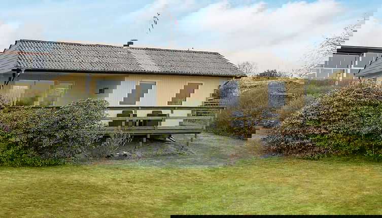Foto 1 - 5 Person Holiday Home in Roslev