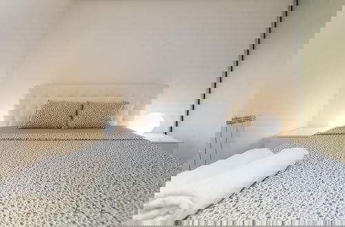 Photo 7 - Modern Apartment in the City Center