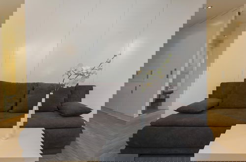 Photo 5 - Modern Apartment in the City Center