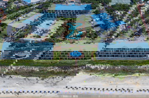 Foto 53 - 1st Floor Gulf Side- Lagoon Pool- Beach Chair Setup