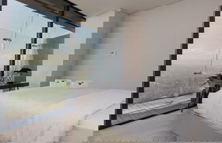 Foto 2 - Luxurious 1BR With Panoramic View