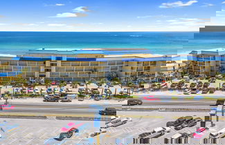 Foto 1 - Continental by Book That Condo