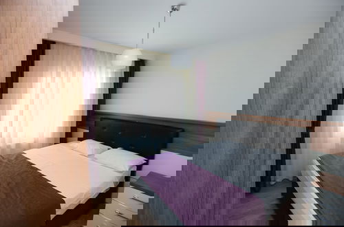 Photo 6 - Upart Home