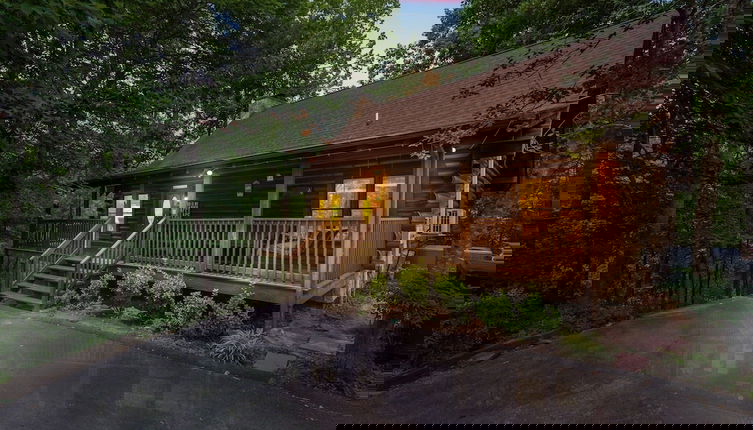 Foto 1 - Er93 - Pirate's Cove - Great Location! Close To All The Action! 5 Bedroom Cabin by RedAwning