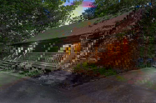 Foto 1 - Er93 - Pirate's Cove - Great Location! Close To All The Action! 5 Bedroom Cabin by RedAwning