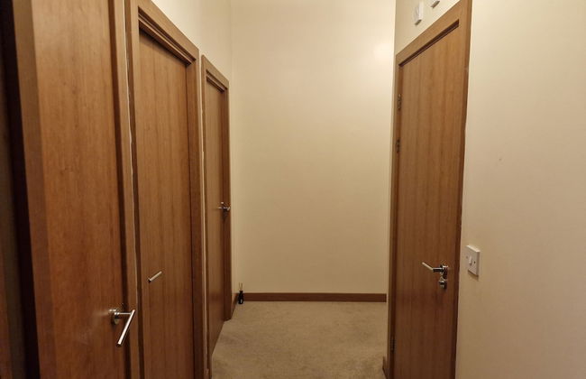 Impeccable 1-bed Apartment in Purfleet - Photo 9