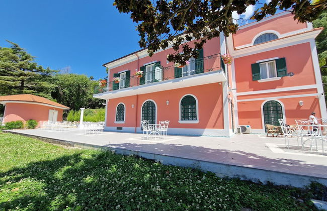 Villa Esmeralda - Photo 27