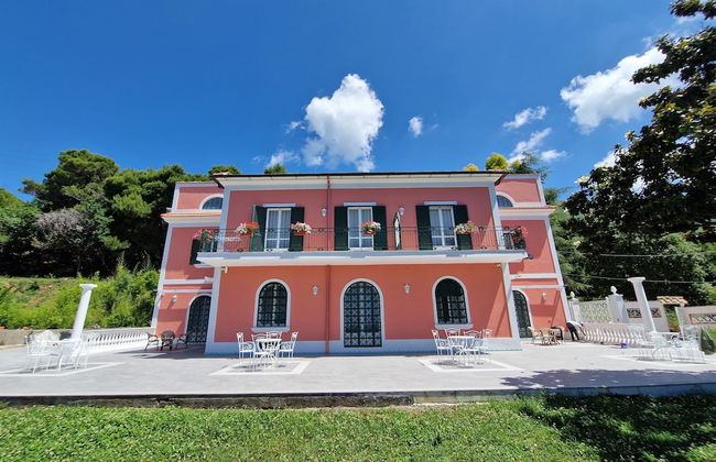 Villa Esmeralda - Photo 26