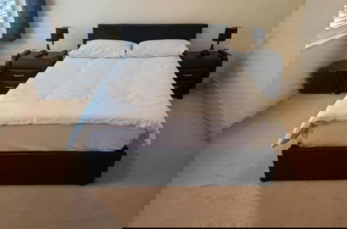 Photo 1 - 1br&sofabed-sleeps4-parking-central
