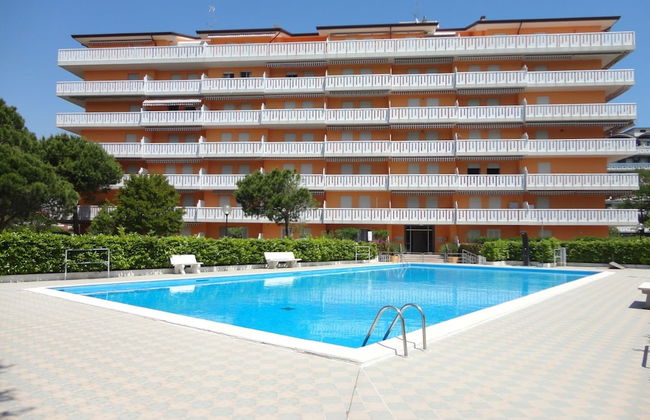 Modern Flat With Pool View Balcony - Foto 10