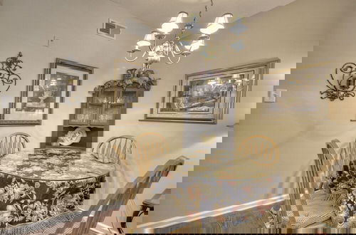 Foto 6 - Colonial Crest 107 - Great Location! - You Can Walk To Town! 1 Bedroom Condo by RedAwning