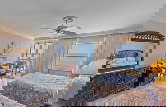 Foto 3 - Crystal Sands On Siesta 2 Bedroom Condo by RedAwning