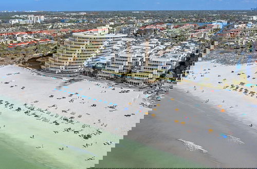 Foto 41 - Crystal Sands On Siesta 2 Bedroom Condo by RedAwning