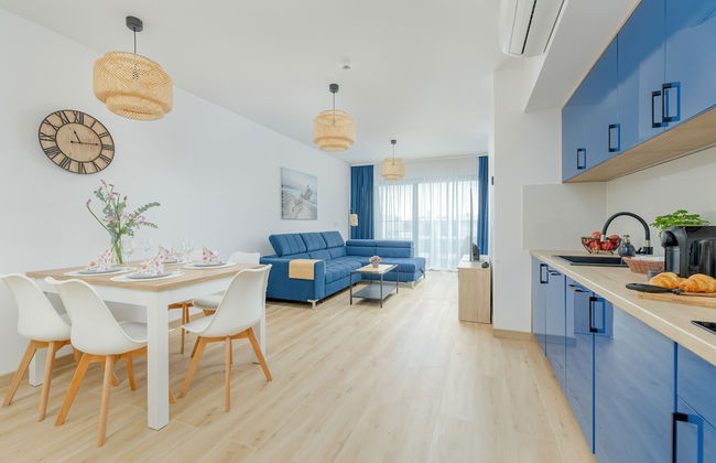 Blue Apartment With Sea View by Renters - Foto 10
