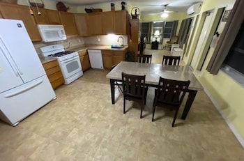 Foto 6 - Rim Canal - Access To Fishing, Just Off Lake Okeechobee! 1 Bedroom Cottage by RedAwning