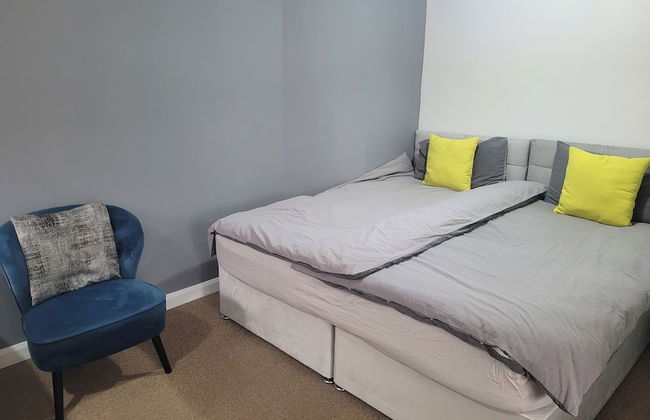 1 Bedroom - Sleeps 3 - Free Parking - Photo 4