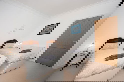 Photo 4 - Apartment 4 The Grove