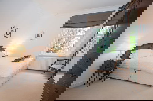 Photo 8 - Apartment 4 The Grove