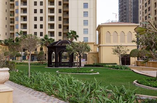 Photo 7 - Simple Yet Elegant Studio Apartment in JBR